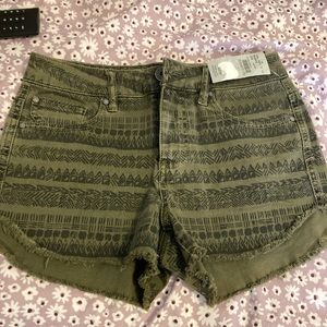Adorable shorts from Buckle! Size 1 with tags!!